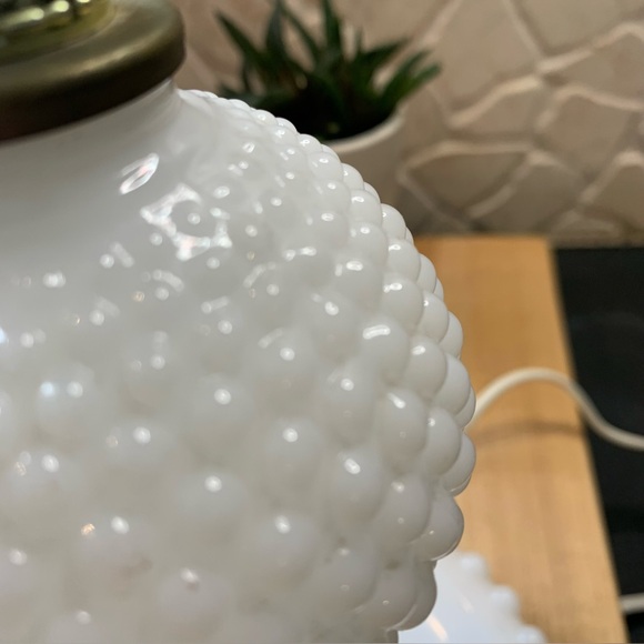 VINTAGE | Milk Glass Hobnail Boudoir Lamp - Picture 4 of 8